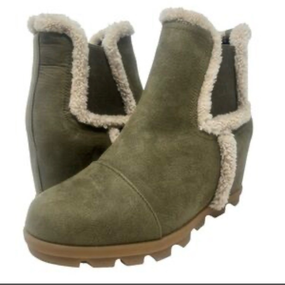 Sugar Halei Olive Faux Suede Shearling-Trim Ankle Wedge Booties